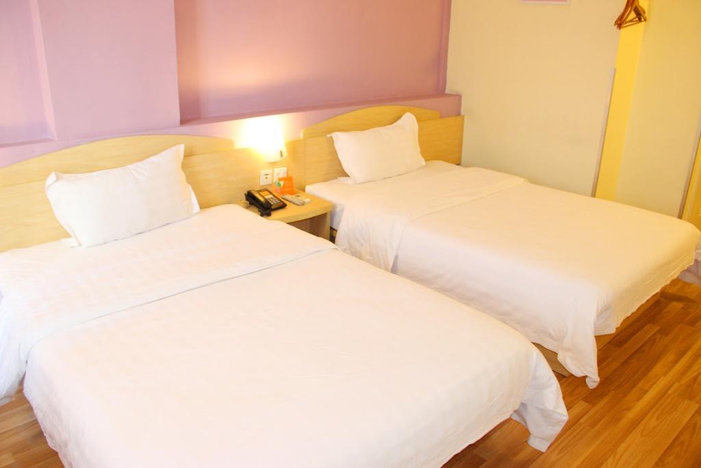 7Days Inn Chongqing Nanping Pedestrian Street Exterior photo