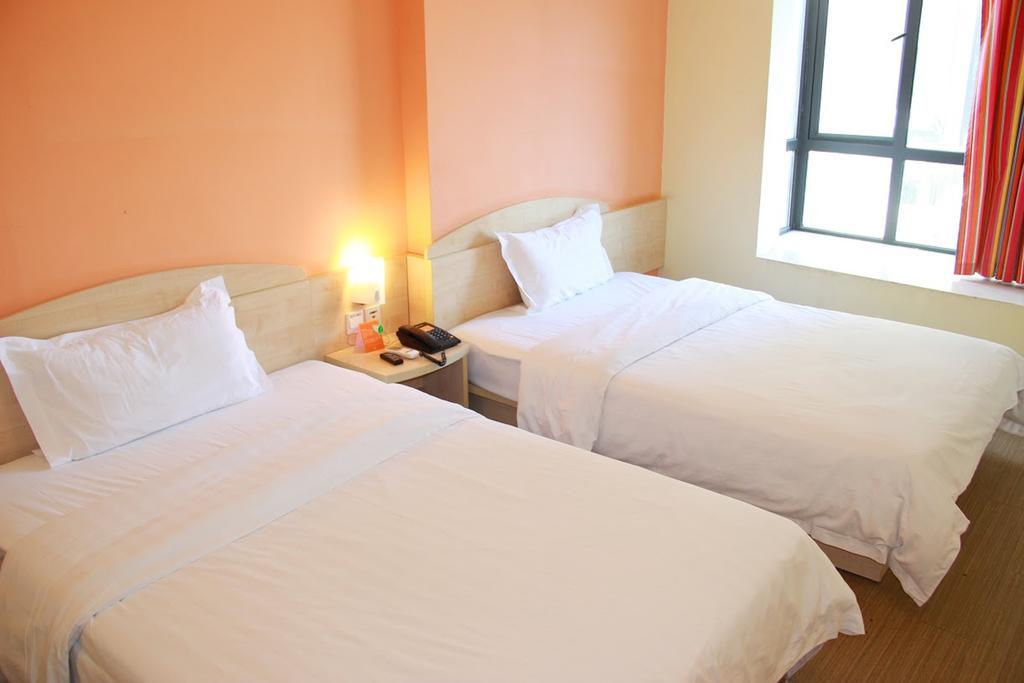 7Days Inn Chongqing Nanping Pedestrian Street Exterior photo